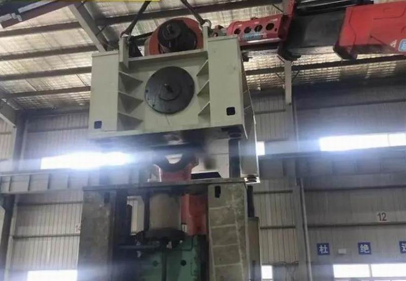 大型机械 数控机床吊装