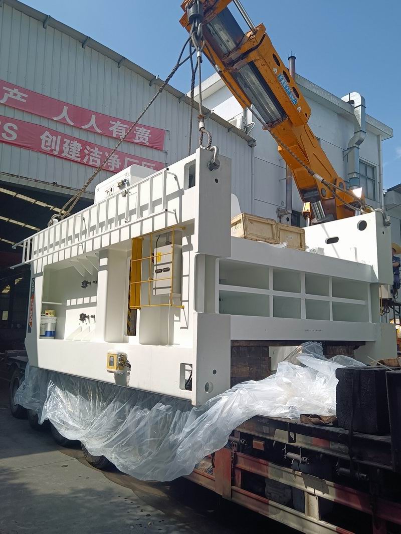 大型机械 数控机床吊装