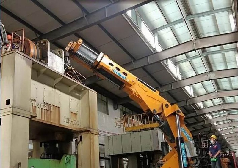 重型设备吊装搬运